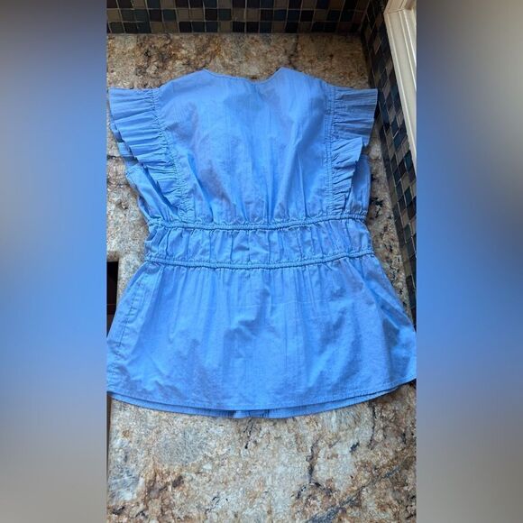 Grand and Green light blue boutique top - Picture 4 of 7